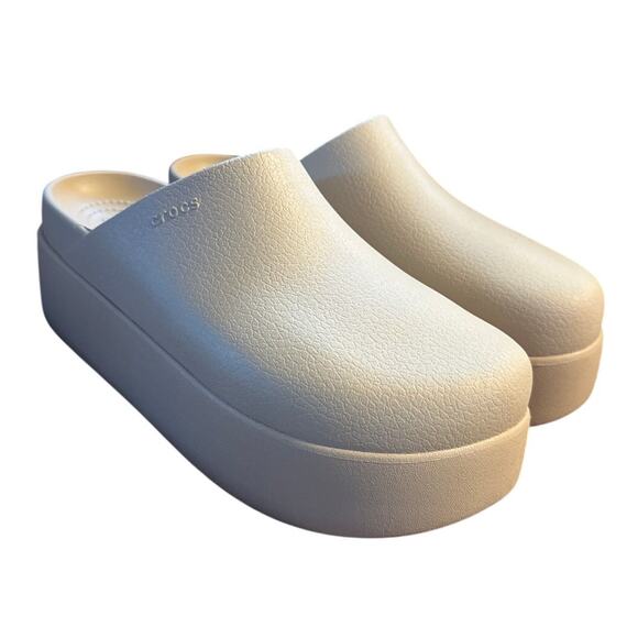 CROCS Shoes - NWOT Women 9 Crocs Dylan Platform Clogs Slide-On Shoes Mules Wheat Beige